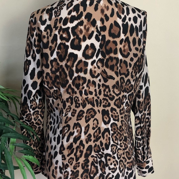 Chic and wild...!! Blouse - Picture 3 of 6